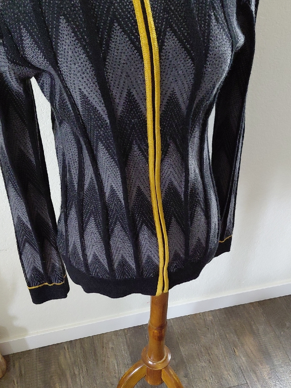 Icelandic Design Wool Lightweight Zip Jacket - Picture 4 of 9